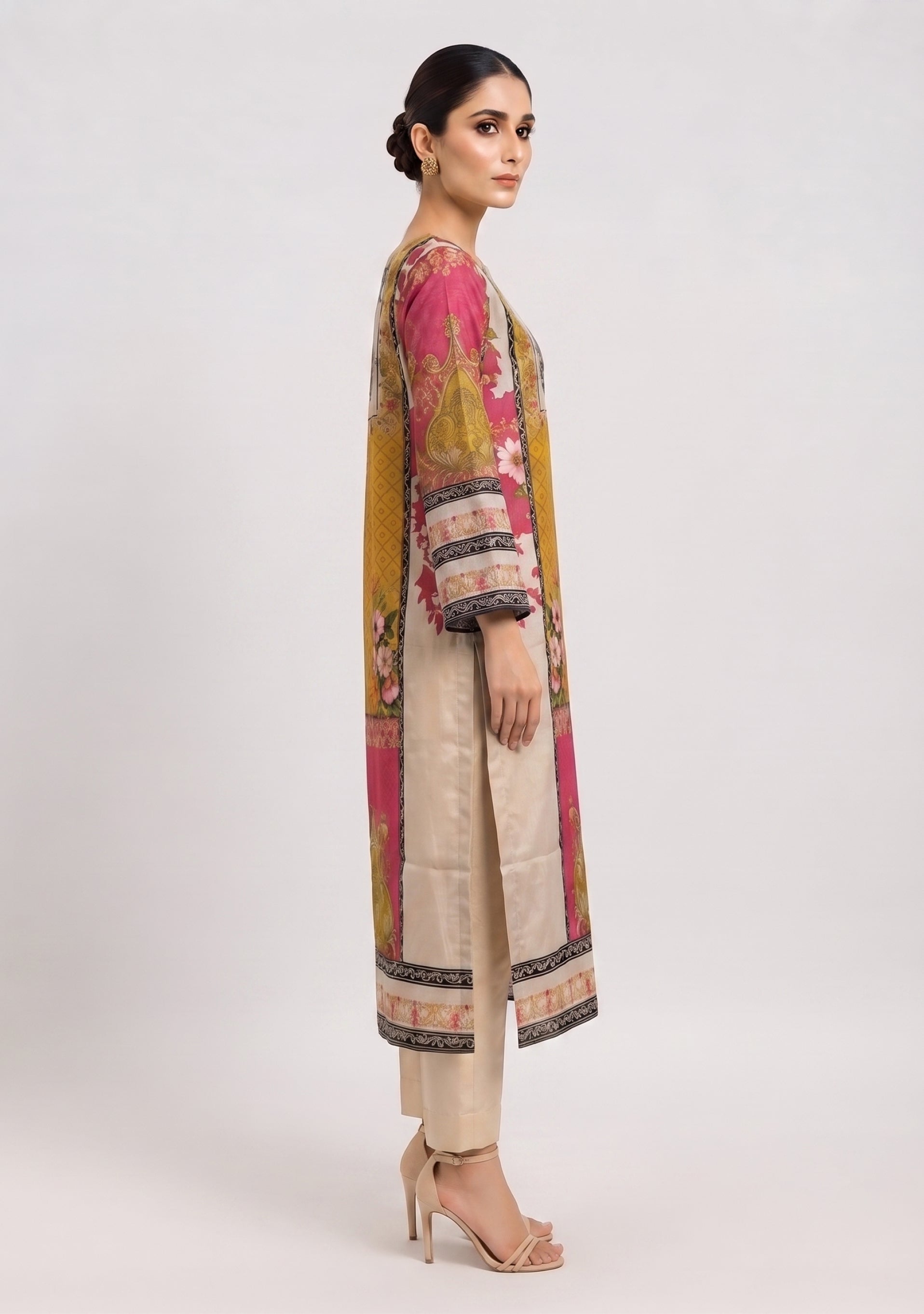 Crepe Ochre Yellow Peach shimmer handwork 3pc suit set
